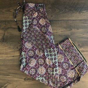 Women’s gaucho pants, size L